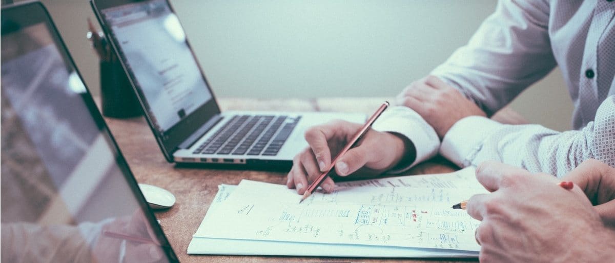 How to manage sales team