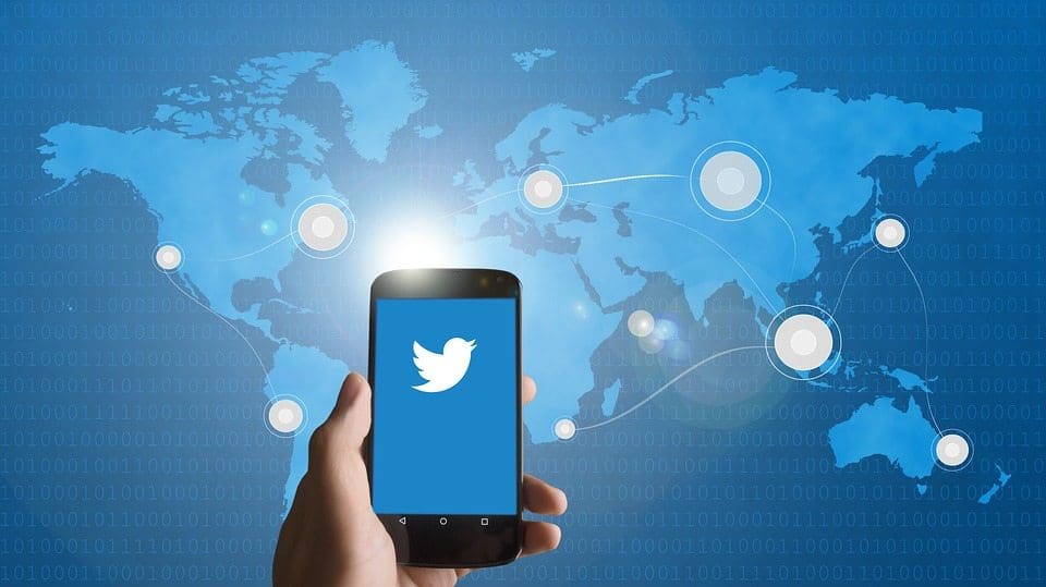 Usage And Benefits : Is Twitter Good For Business?